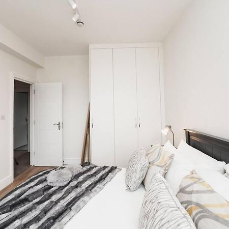 Newly Renovated Modern 4 Bed 3 Bath Apartment London Exterior photo
