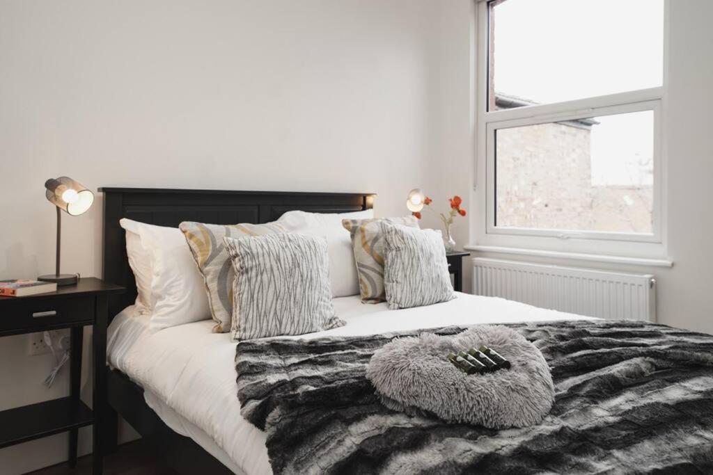 Newly Renovated Modern 4 Bed 3 Bath Apartment London Exterior photo